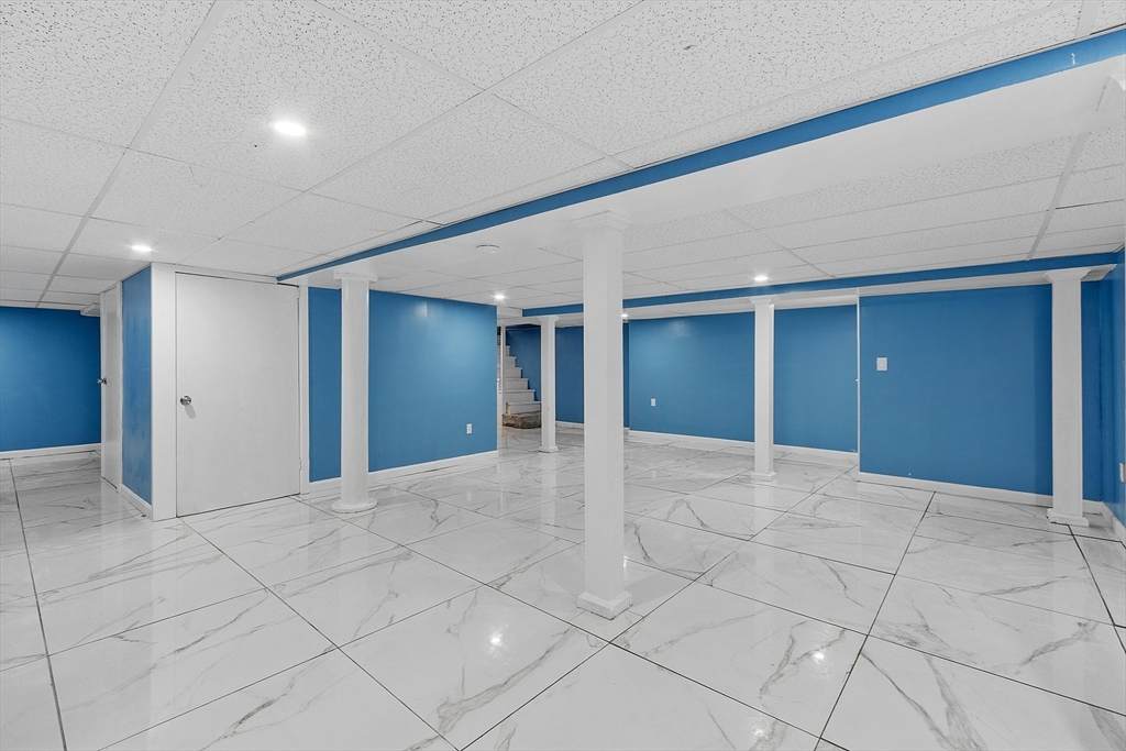 127-129 Lowell St - Photo 1