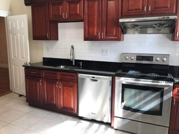 139 Pine Street - Photo 1