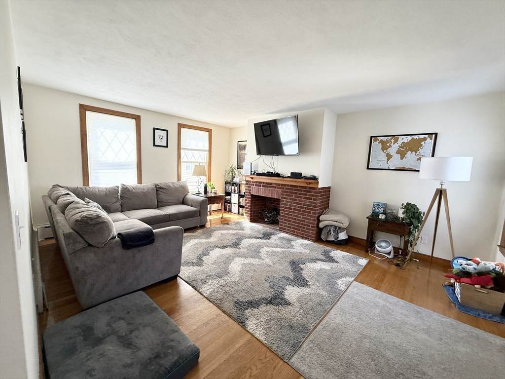 920 East 4th St - Photo 1