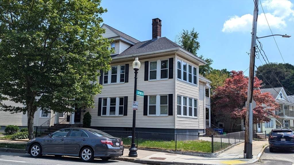 506 Washington St - Photo 1