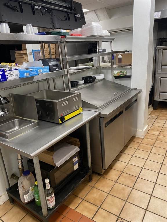 163 Lewis St - Photo 1