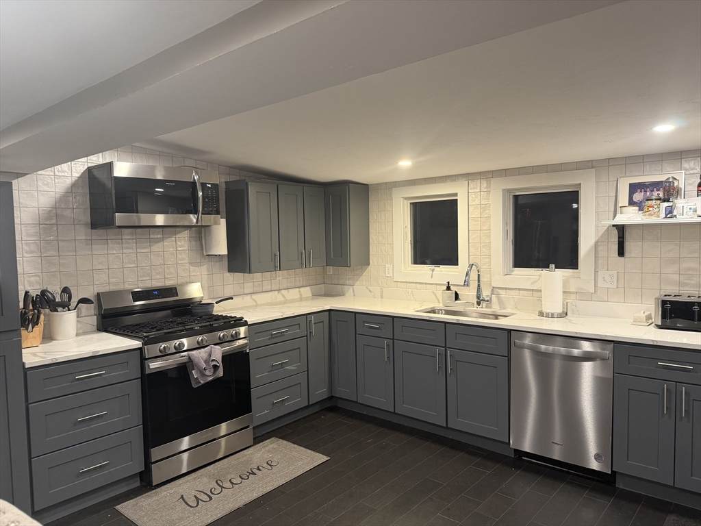 22 Wall St - Photo 1