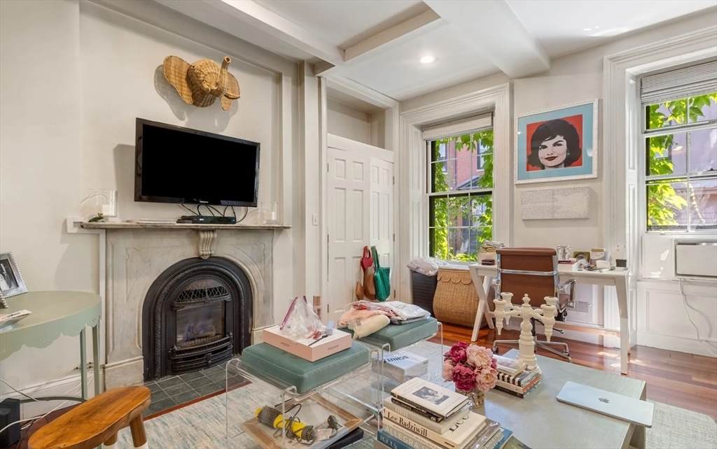 53 Hancock St - Photo 1