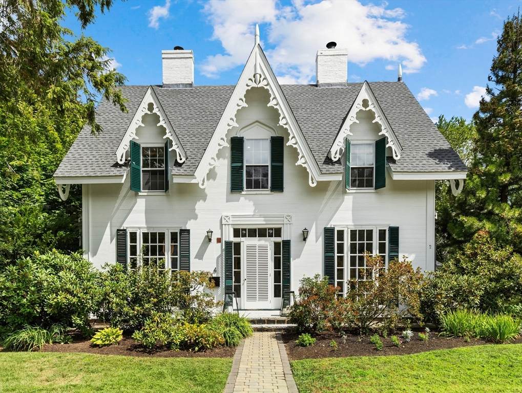 4 Linden Street - Photo 1