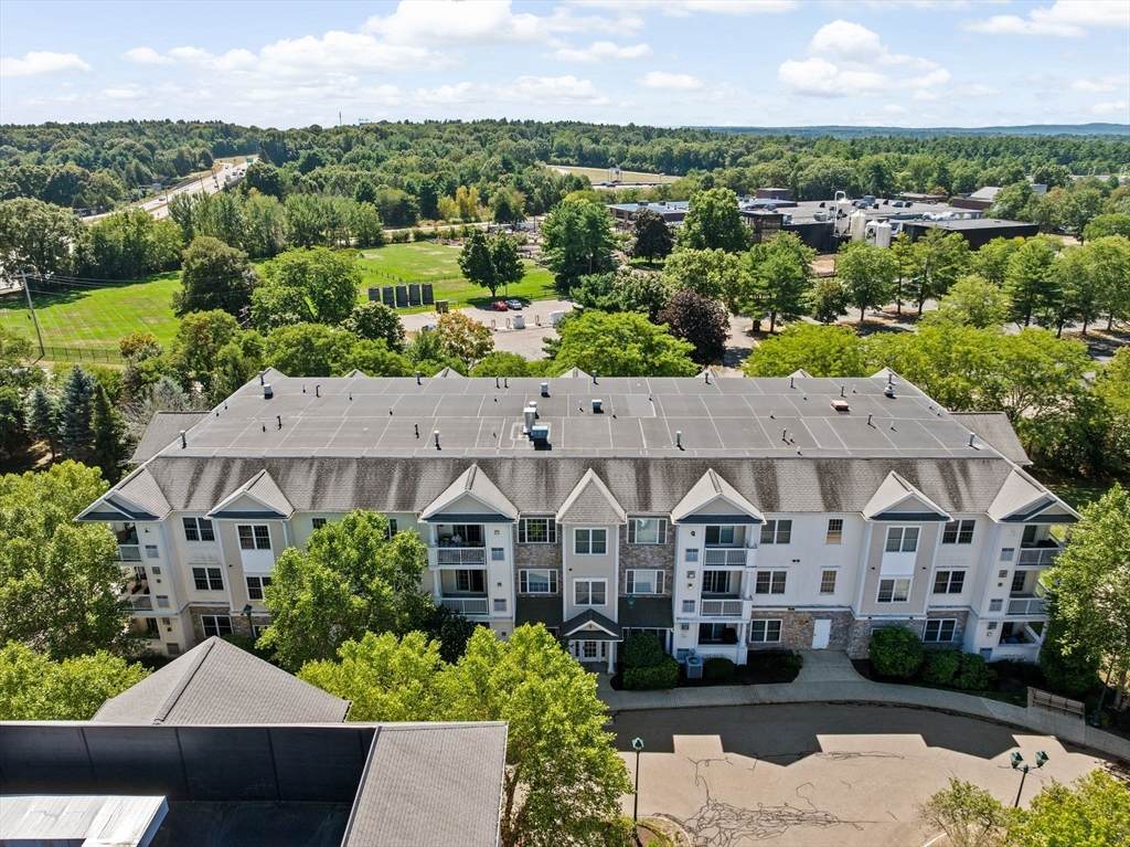 2204 Davenport Ave - Photo 1