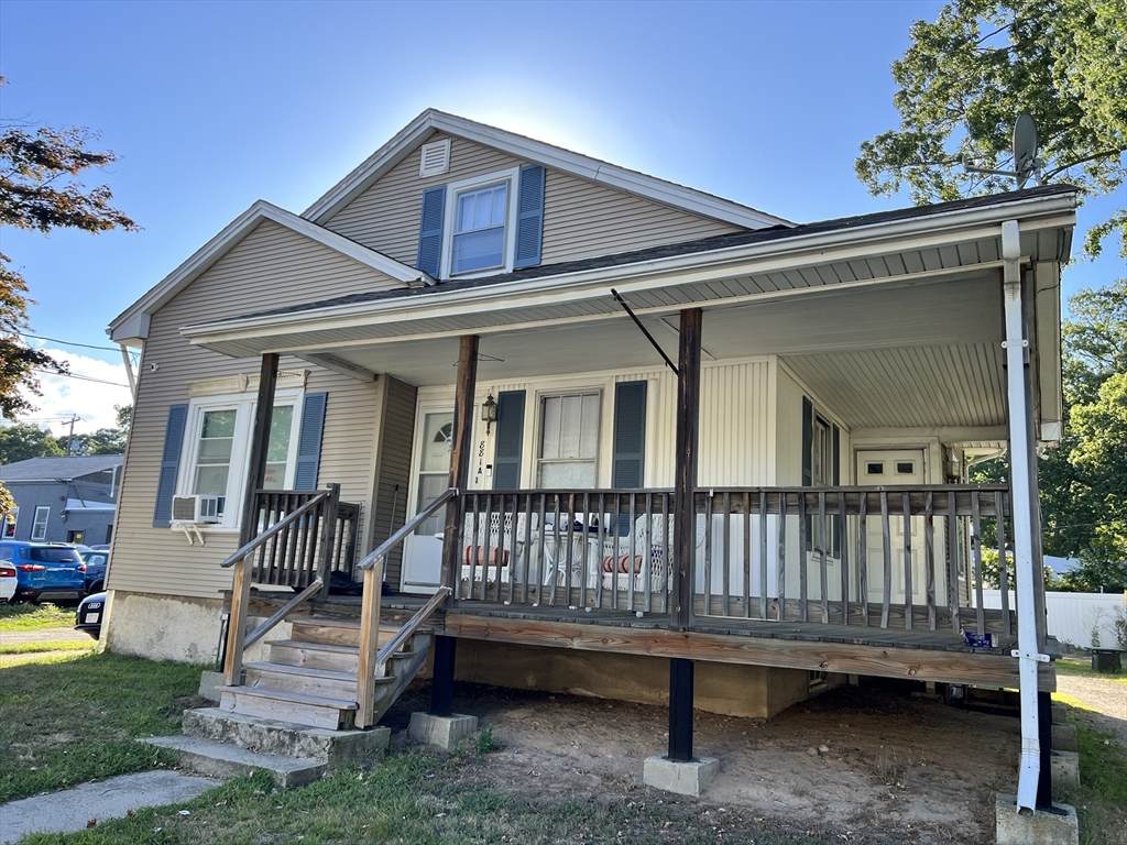 881 Washington Street - Photo 1