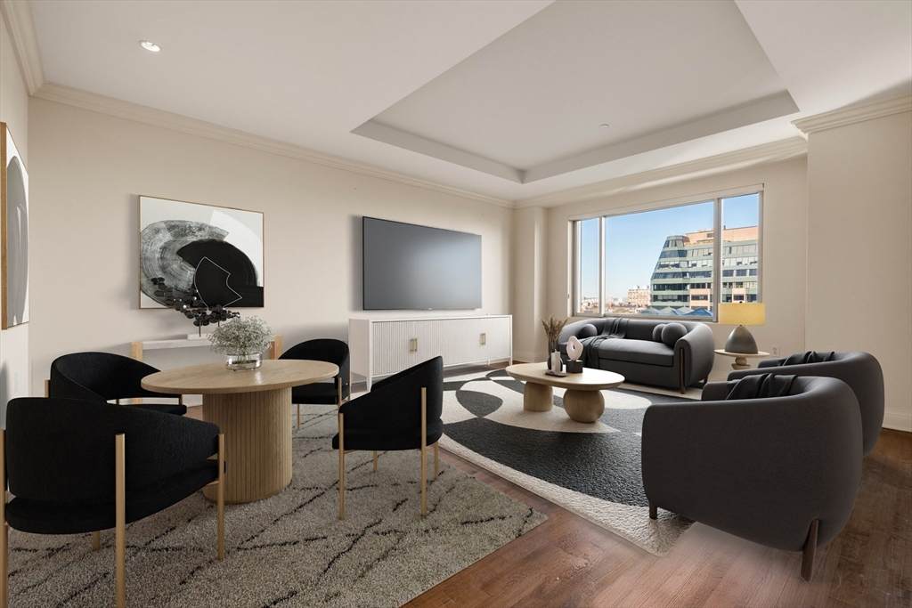 1 Huntington - Photo 1