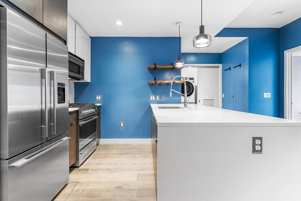 375 Canal St - Photo 1