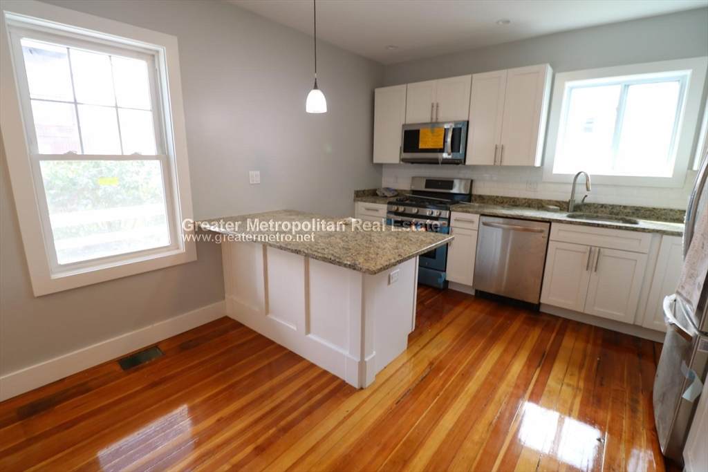 21 Seafoam Ave - Photo 1