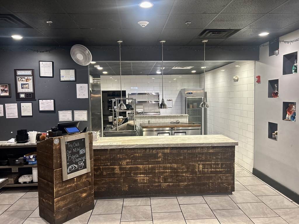 23 Lunenburg St - Photo 1