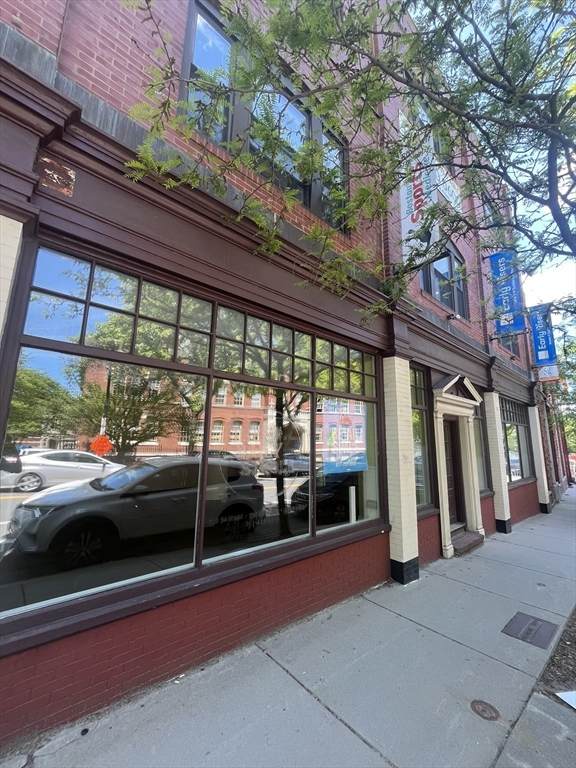 60 Harvard - Photo 1