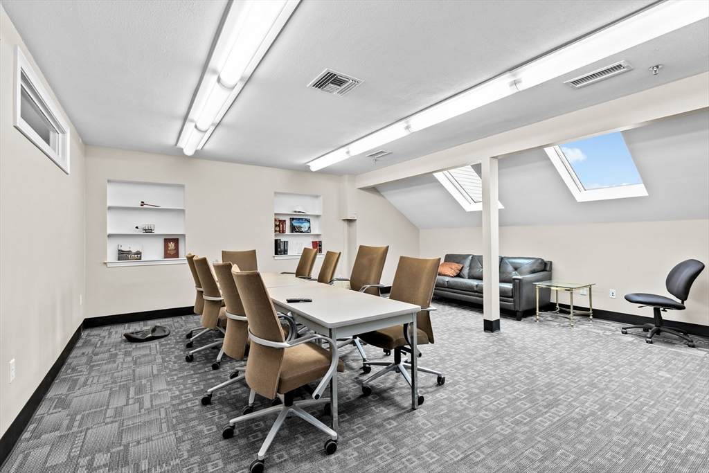 85 River St - Photo 1