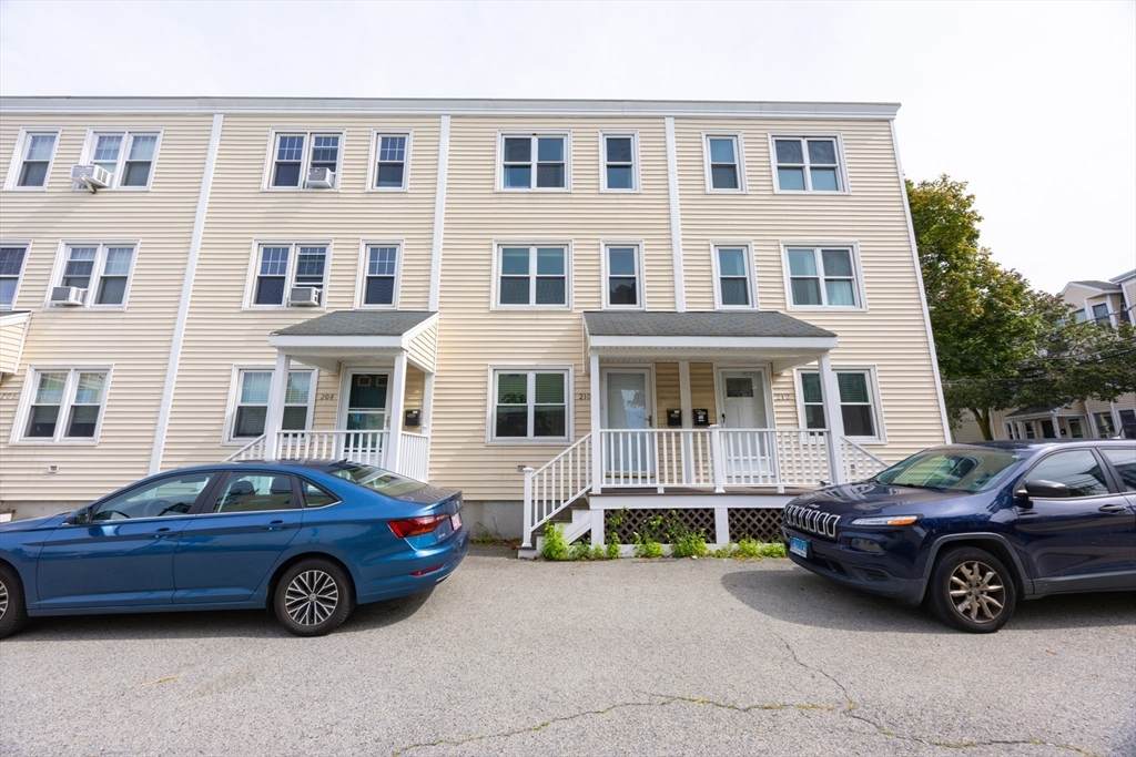 210 W 6th St - Photo 1