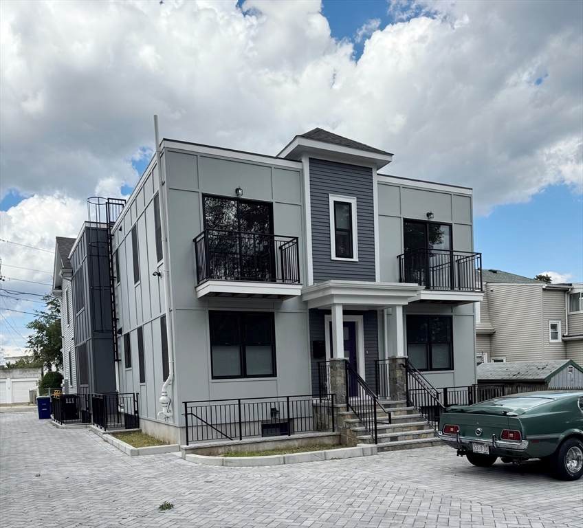 17 Fremont Street - Photo 1