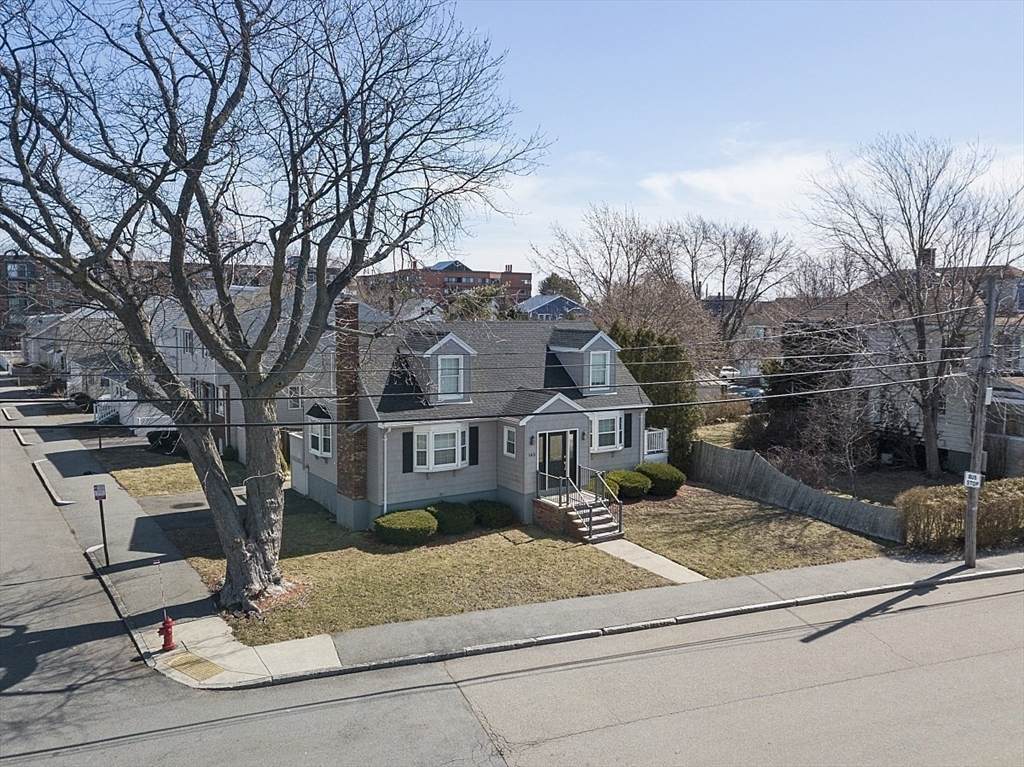 163 Mills Ave - Photo 1