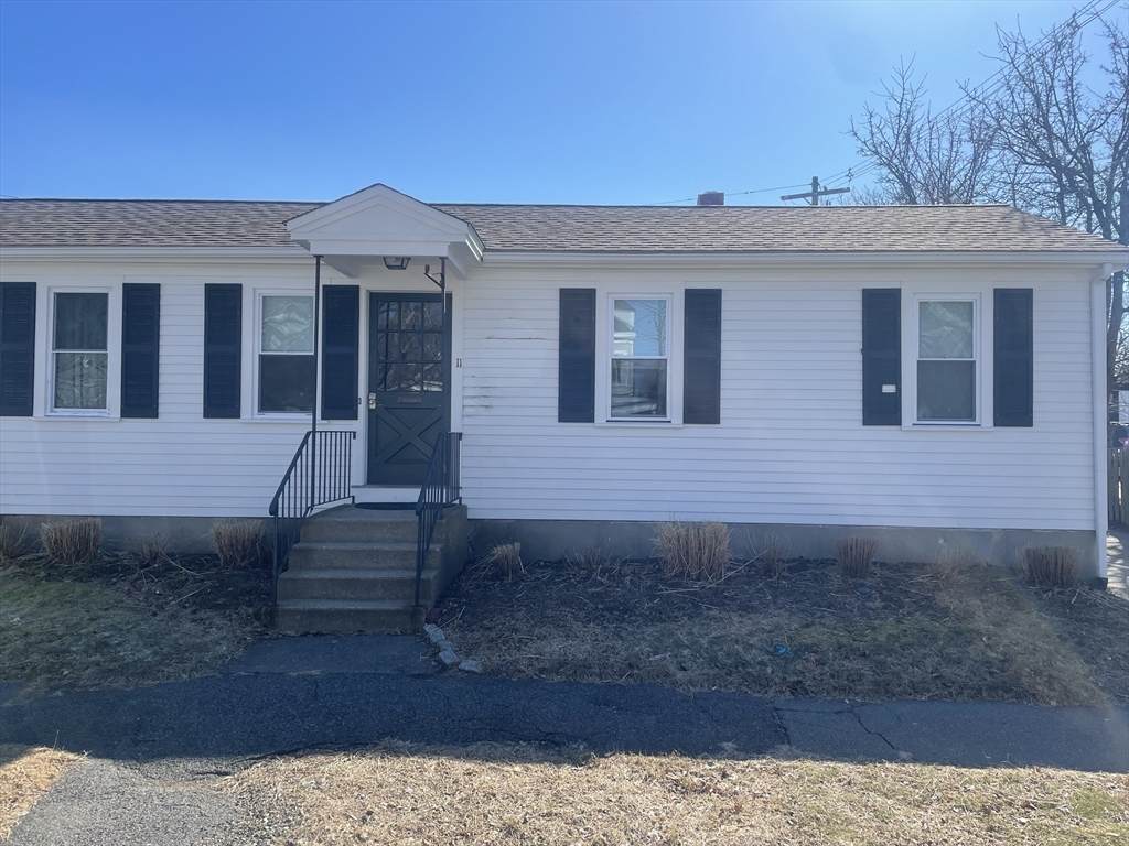 11 Leavitt Street - Photo 1