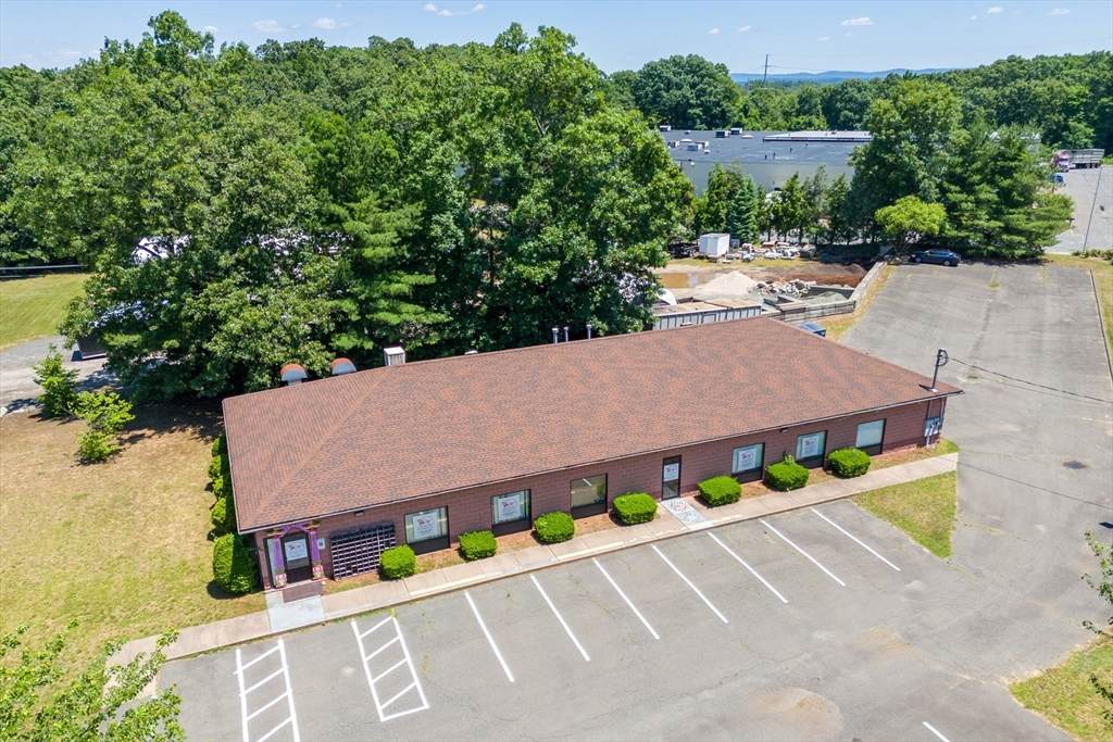 605 Silver Street - Photo 1