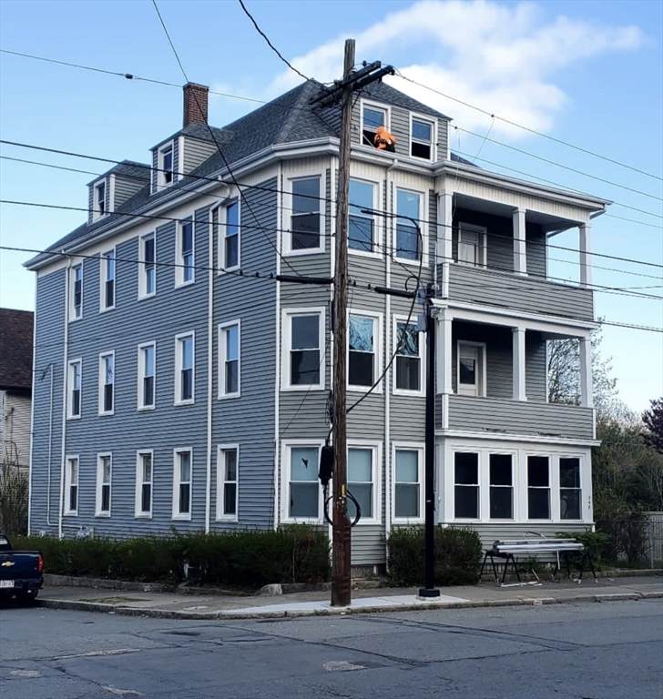 940 Counttry St - Photo 1