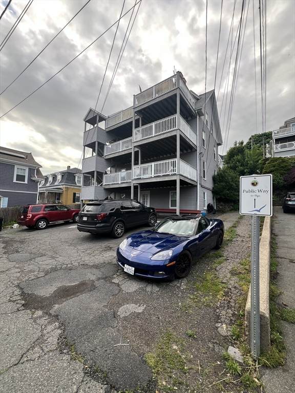 29 Ingalls Ter - Photo 1