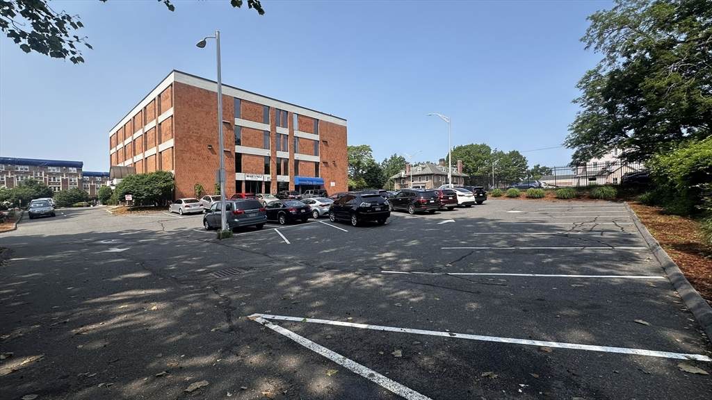 155 Maple St - Photo 1