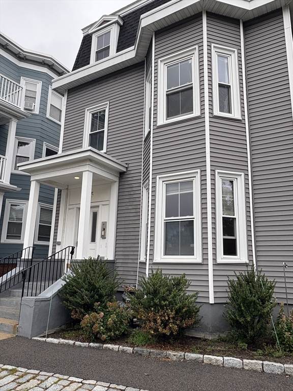 755 Somerville Ave - Photo 1