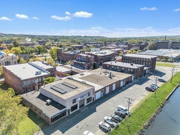 420 Race St - Photo 1