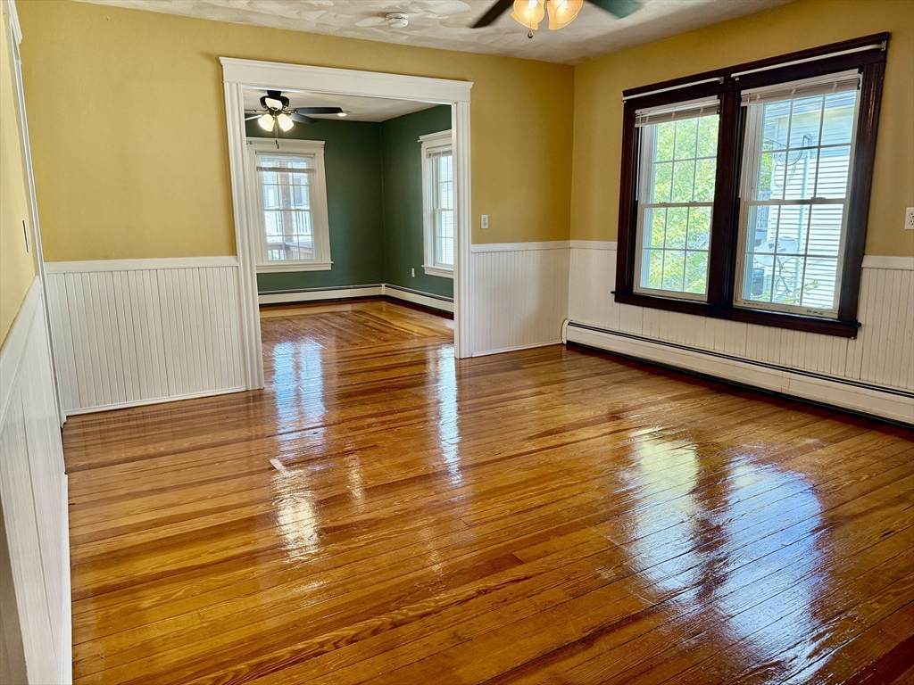 71 Jessie Ave - Photo 1