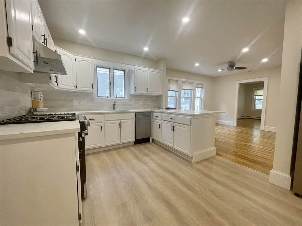 324 Savin Hill Avenue - Photo 1