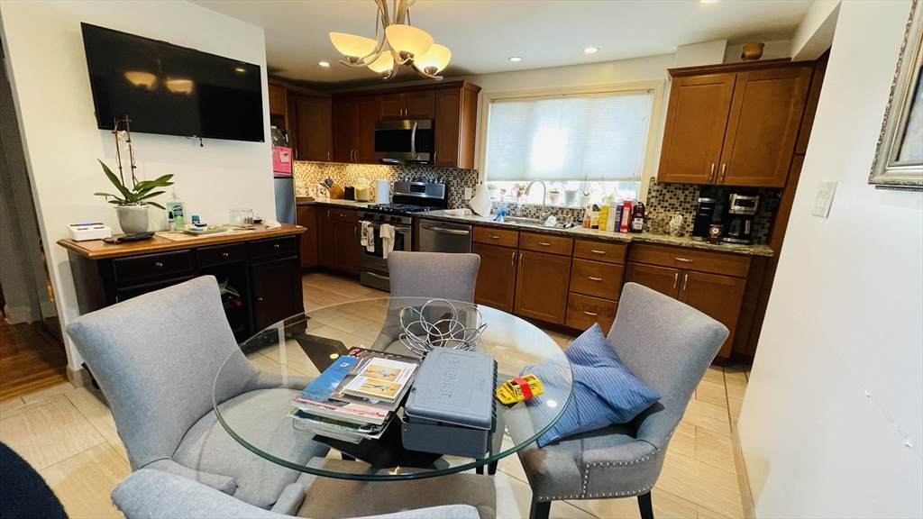 70 Putnam Road - Photo 1