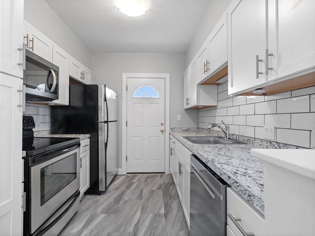 16 Windsor Rd - Photo 1