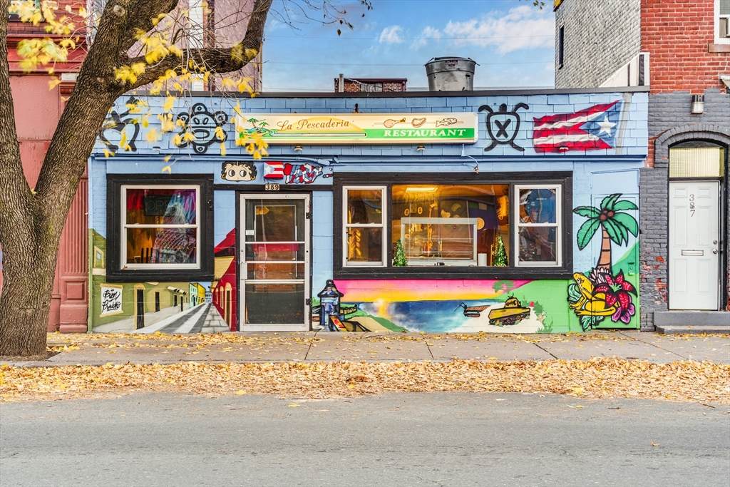 389 Main St - Photo 1