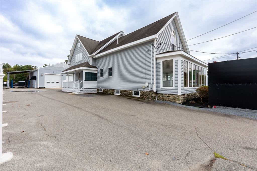 280 Washington St - Photo 1