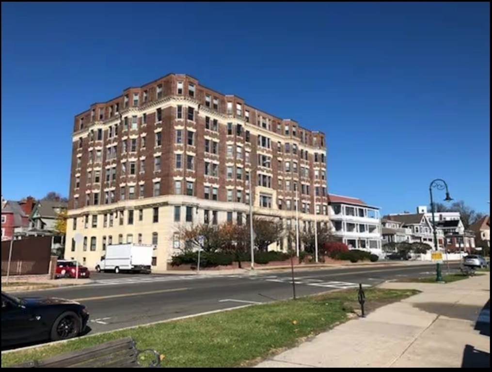 285 Lynn Shore Dr - Photo 1