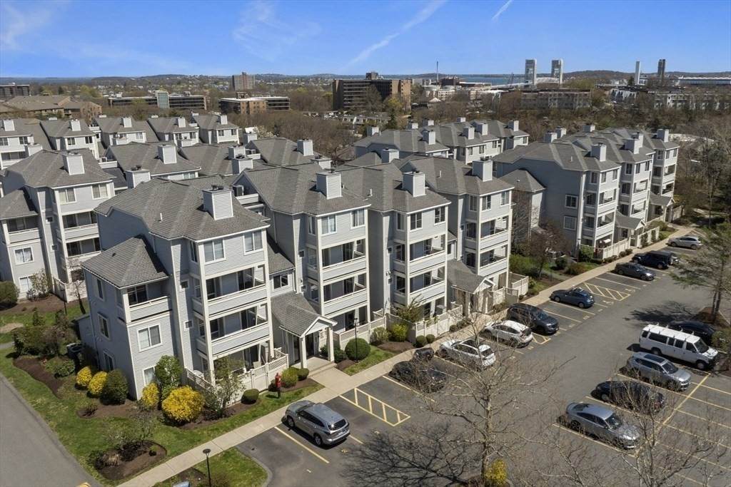 200 Falls Blvd - Photo 1