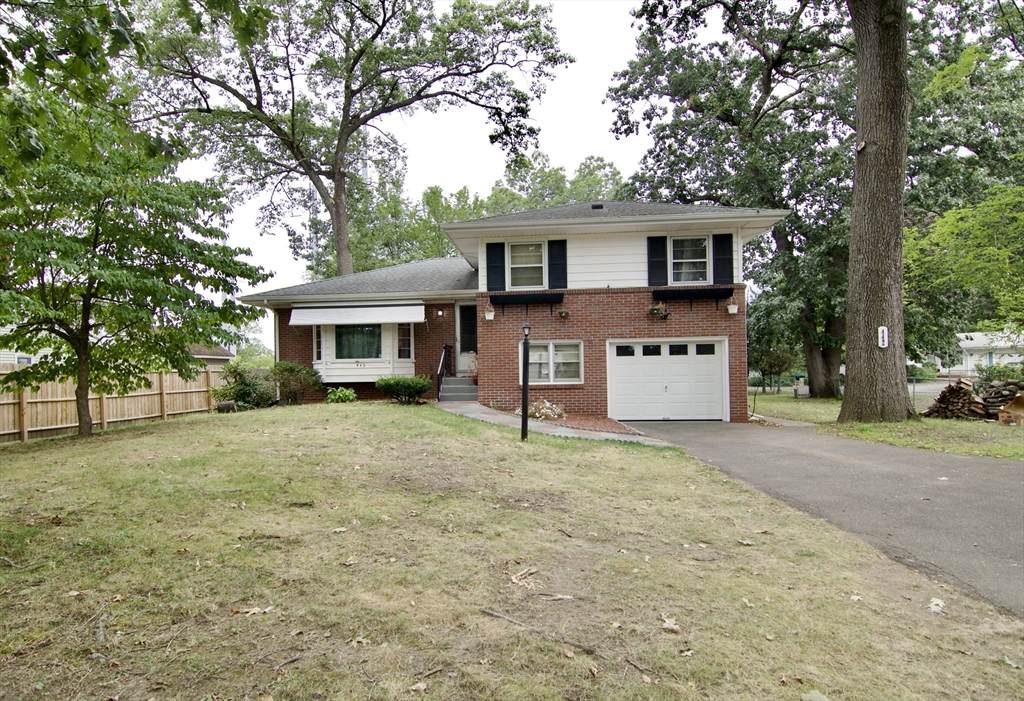 442 Prospect St - Photo 1