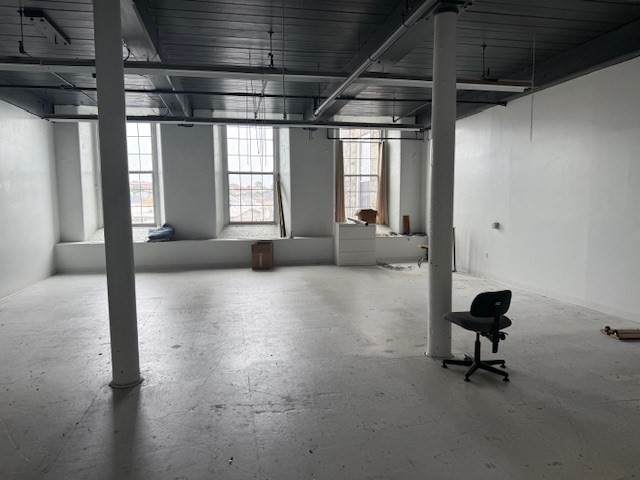 657 Quarry St - Photo 1