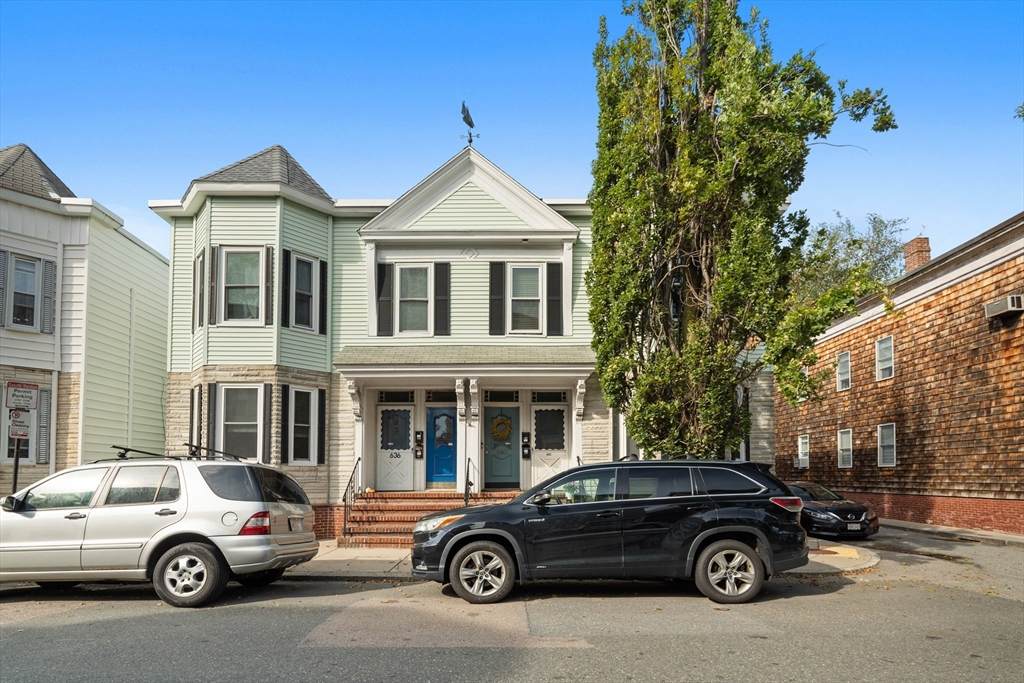 640 East 8th - Photo 1