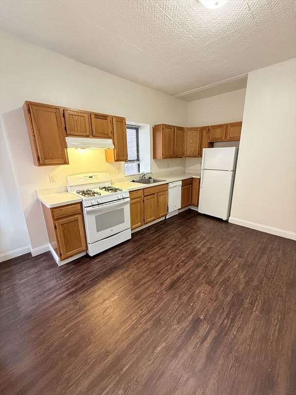 15 Hemenway St - Photo 1