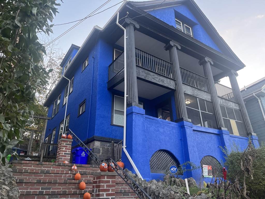 17 Townsend - Photo 1