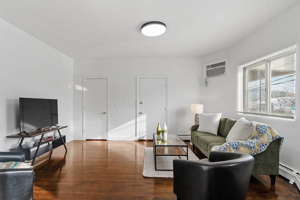 44 Dana Street - Photo 1