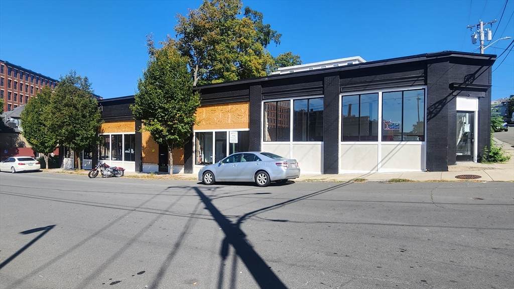 84 Locust St - Photo 1