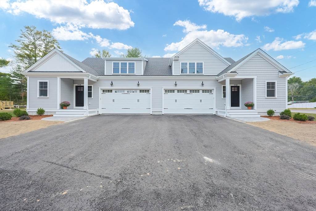 196 Taunton Ave - Photo 1