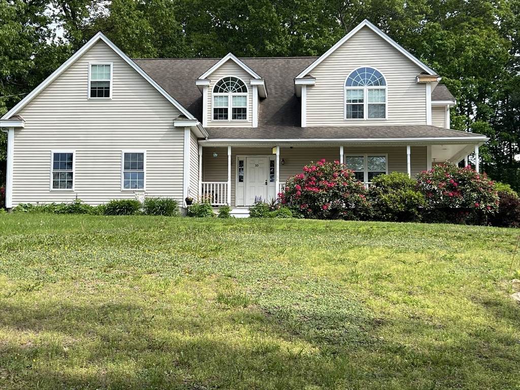 10 Keneson St - Photo 1