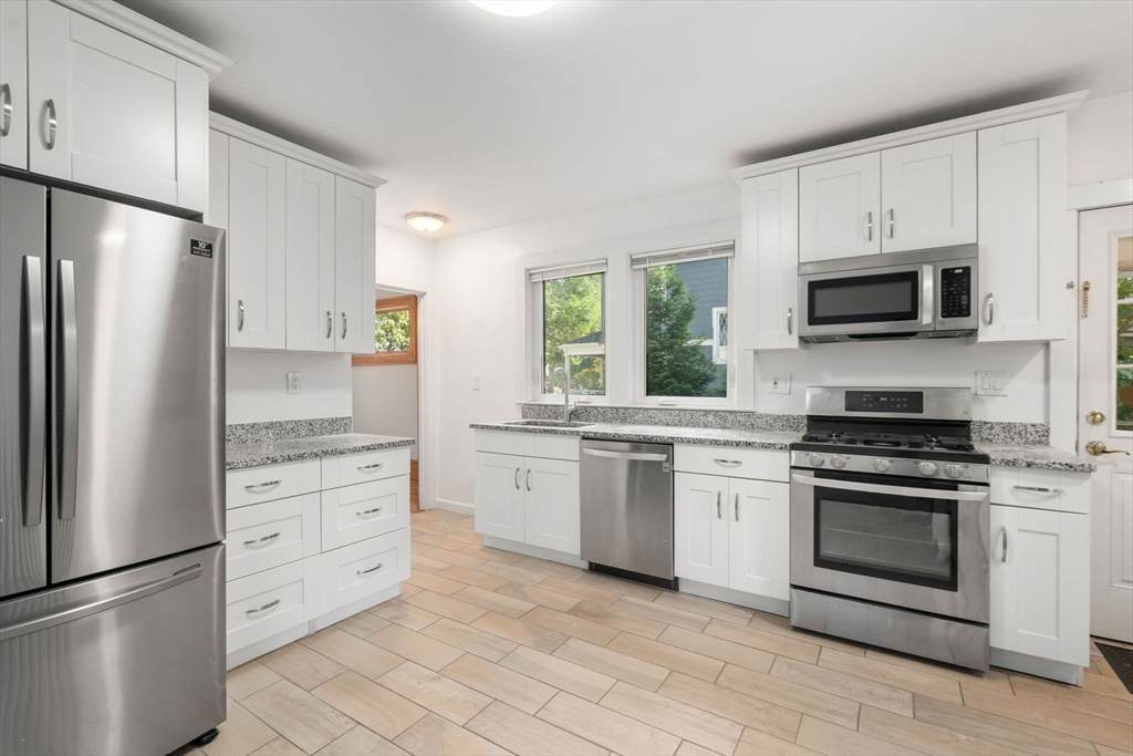 25-27 Westbourne Rd - Photo 1