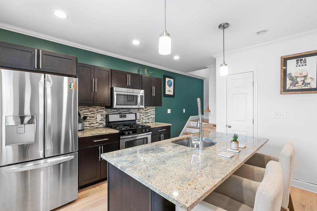 9 Lisbeth St - Photo 1