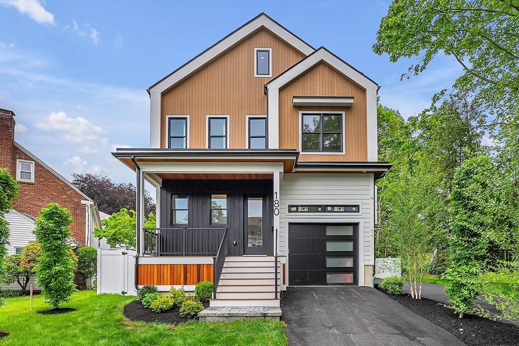 180 Hunnewell Ave - Photo 1