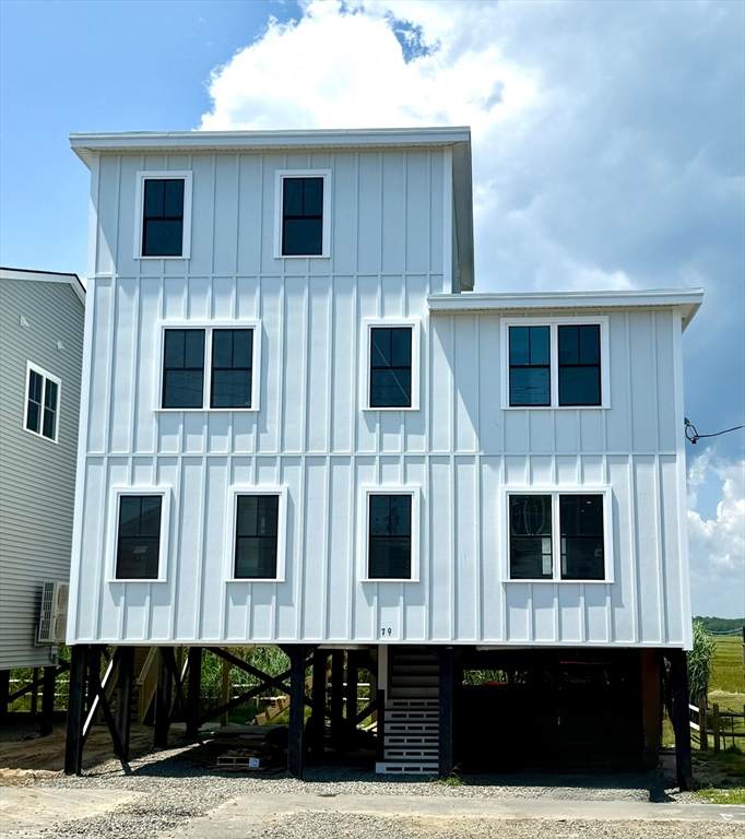 79 North End - Photo 1