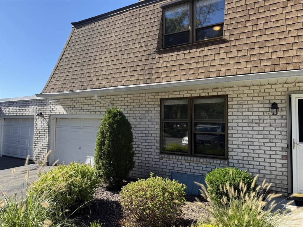 14 Granby Hts - Photo 1