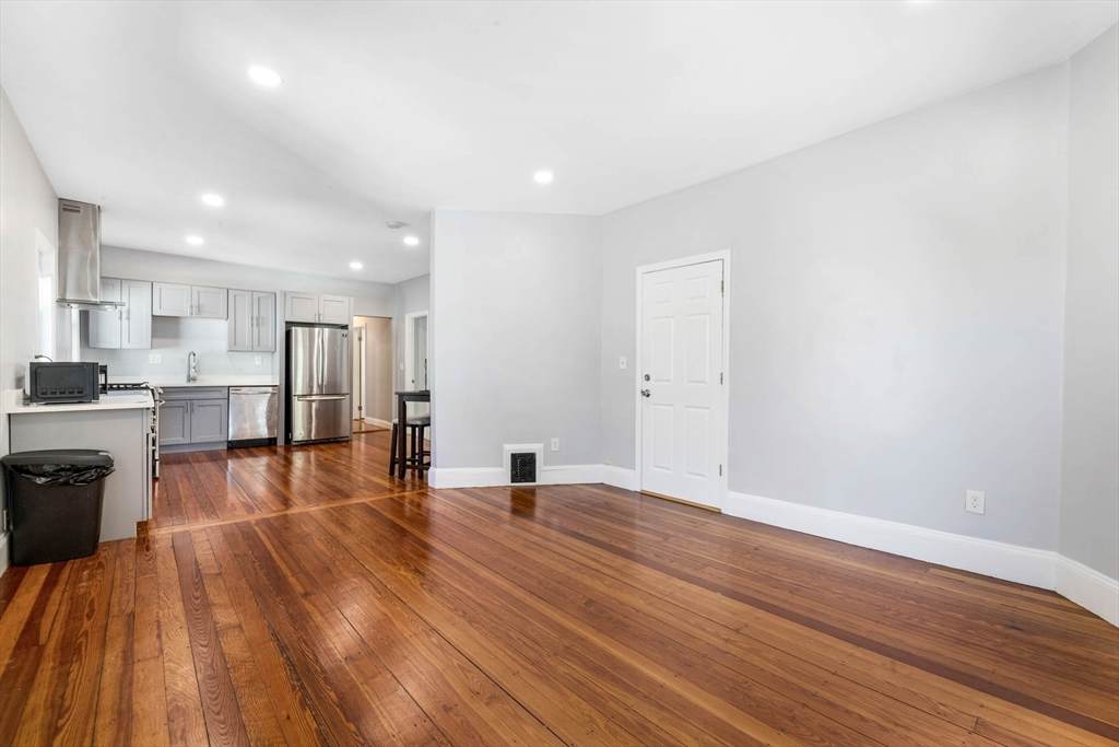 40 Creighton St - Photo 1
