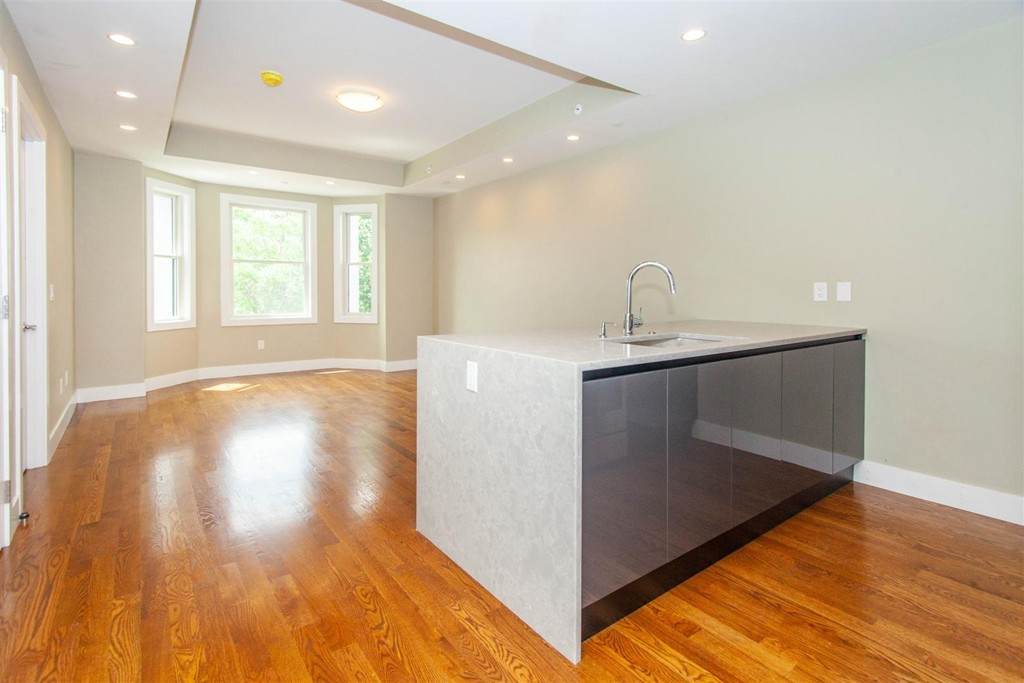 906 East 2nd - Photo 1